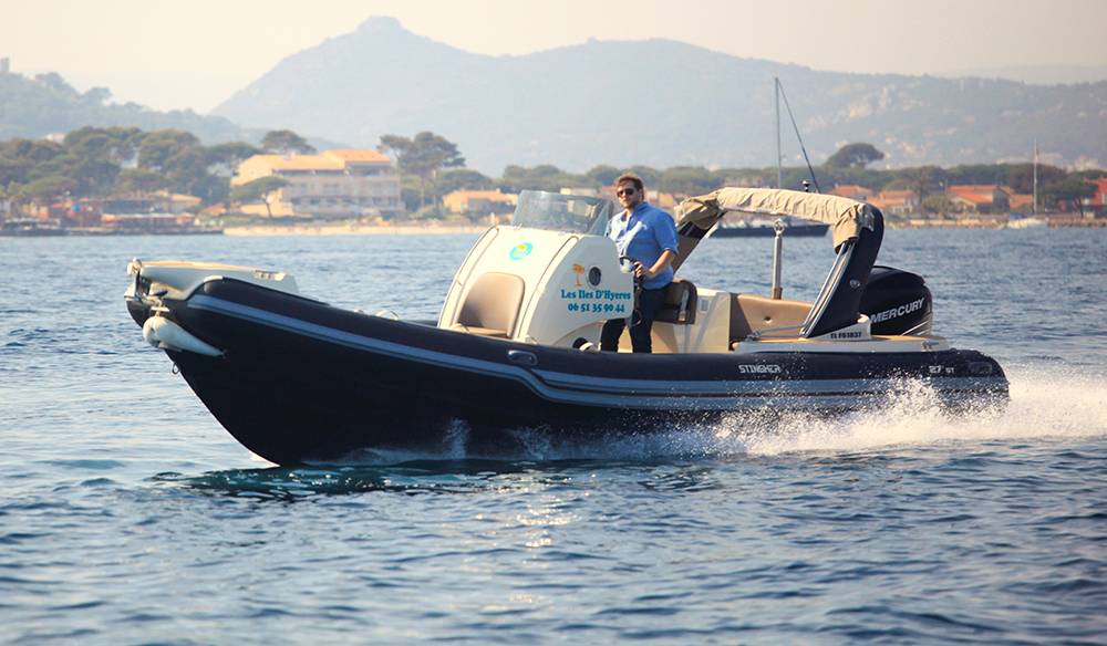 Location bateau semi-rigide STINGHER 27 GT 