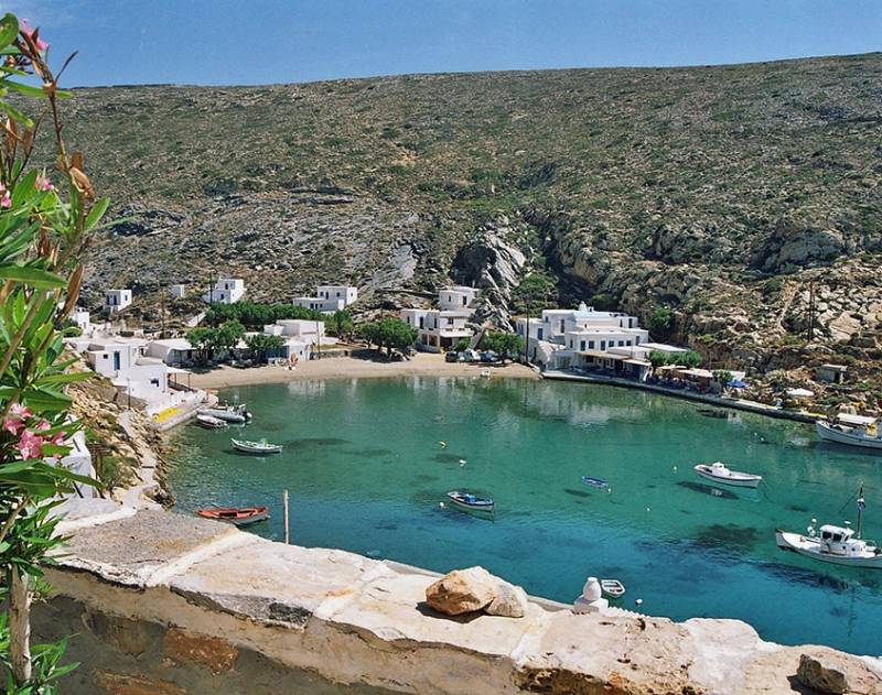 NAVIGUER AUTOUR DE HYERES