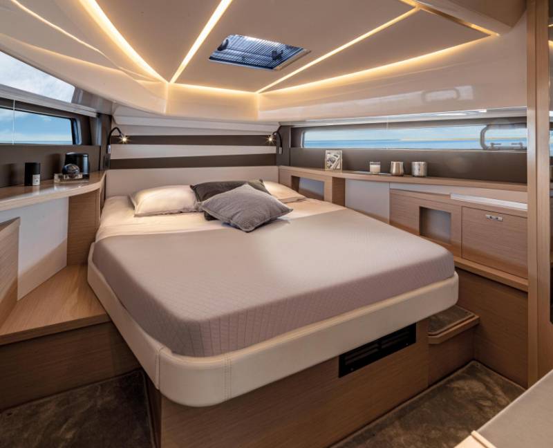 LOCATION VEDETTE DB 37 