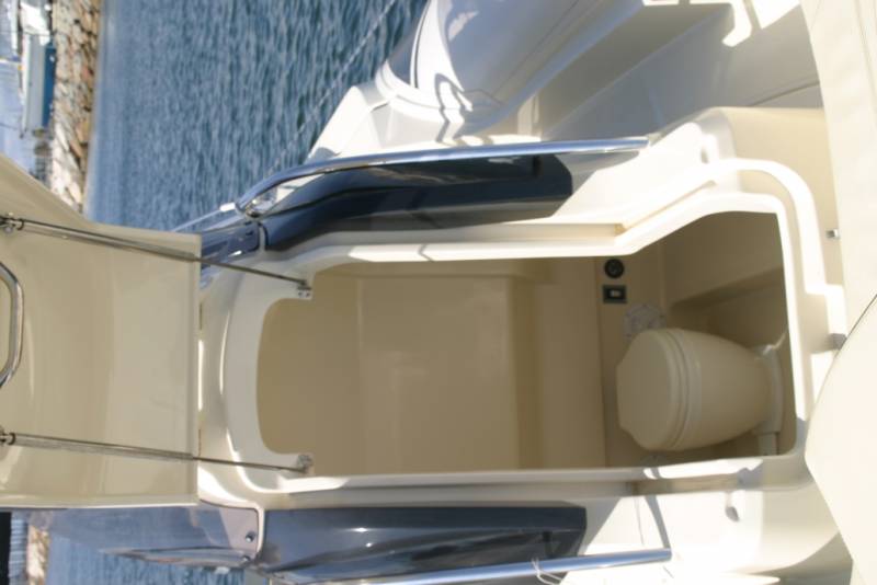 Semi rigide SACS SPORT S900 à louer dans le Var