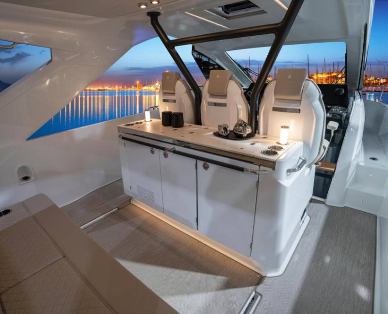 LOCATION VEDETTE DB 37 