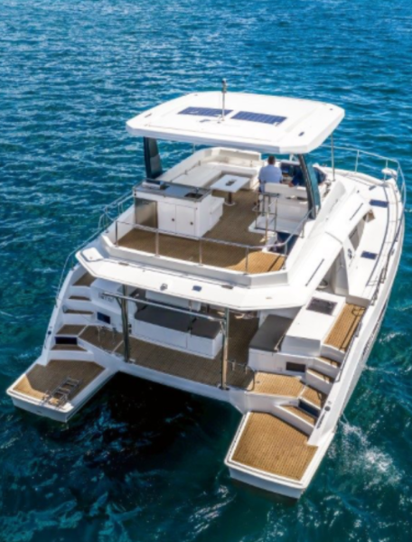 Location d'un catamaran à moteur pour particulier LEOPARD 43 