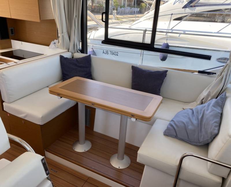 LOCATION SWIFT TRAWLER 41 (nouveauté 2023) HYERES VAR