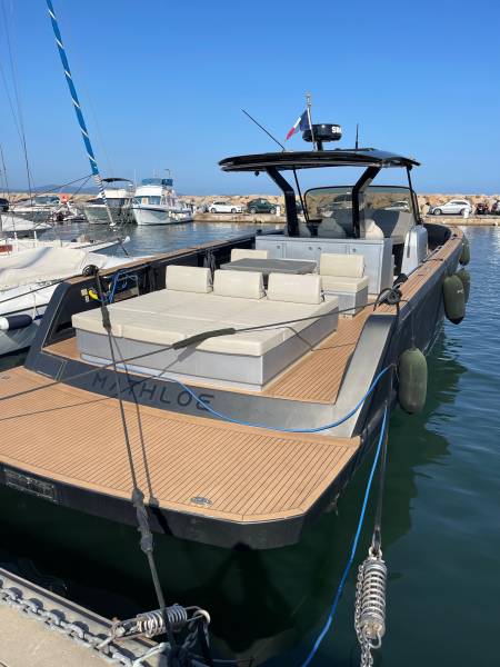 A vendre bateau à coque habitable PARDO 43 - 2 x 435 CV - Volvo Penta D6 à Hyères dans le Var