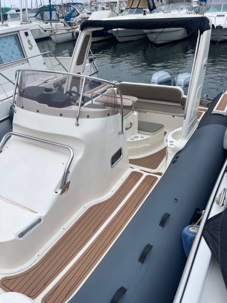 Location bateau semi-rigide NAUTICA BWA 29 