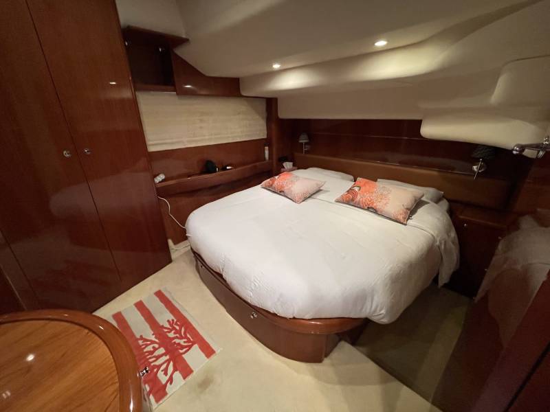 Location à la journée avec skipper PRINCESS 57 