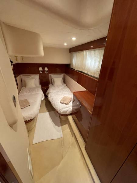 Location à la journée avec skipper PRINCESS 57 