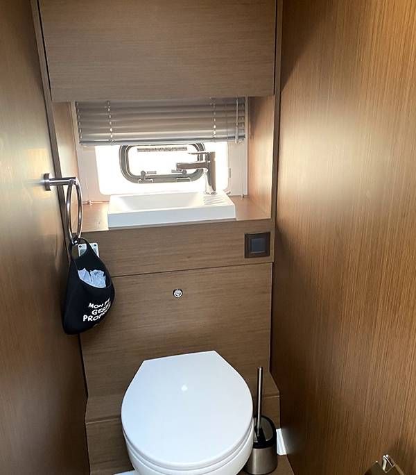 LOCATION SWIFT TRAWLER 41 (nouveauté 2023) HYERES VAR