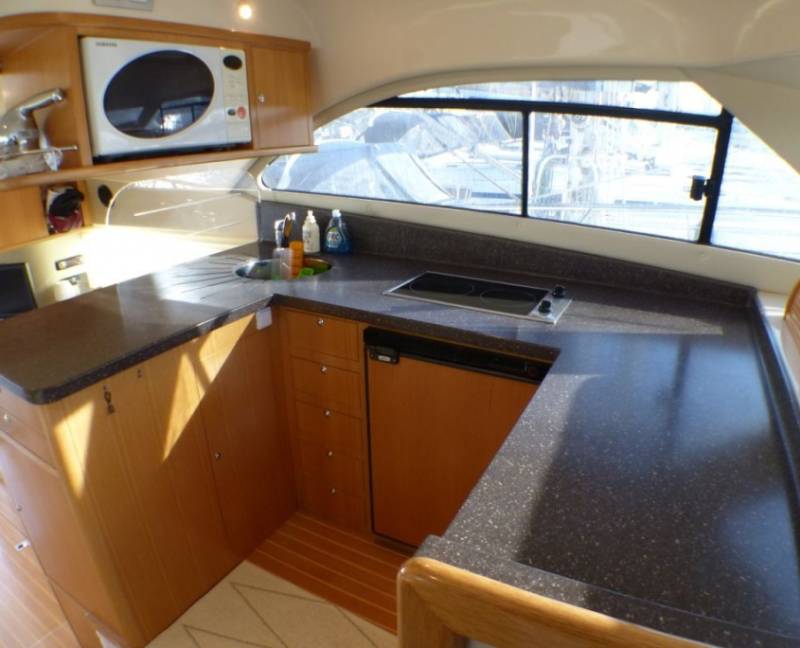 LOCATION VEDETTE RODMAN 41 FLY  