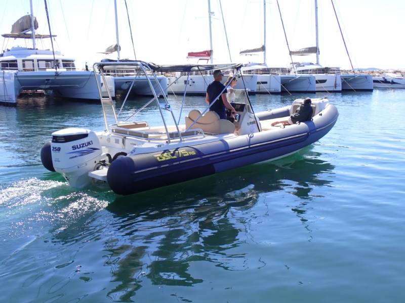 Location bateau semi-rigide BSC 75 CLASSIC 