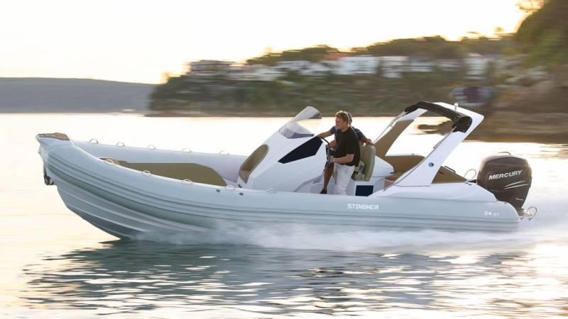 Semi-rigide à vendre : STINGHER 24 GT à Hyères dans le Var