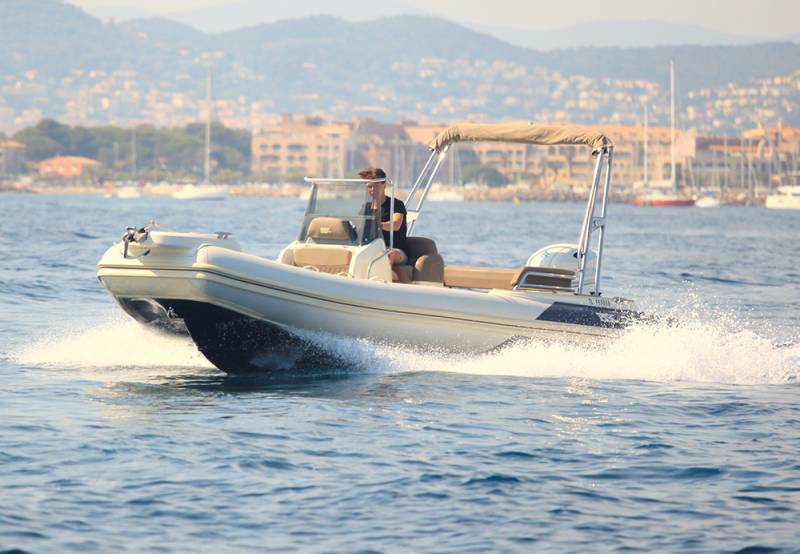 Location bateau semi-rigide  BSC 65 