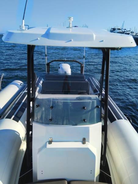 Location bateau semi-rigide Brig Navigator 24 