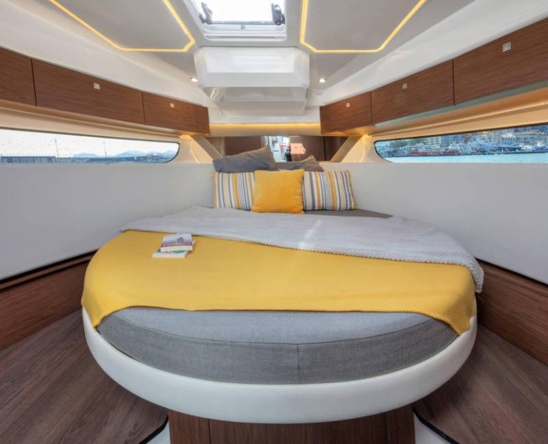 LOCATION VEDETTE MERRY FISHER 