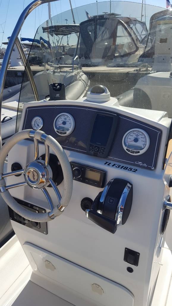 Location bateau  semi-rigide NUOVA JOLLY KING 700 RS 