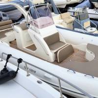 Notre zone d'activité pour ce service Flotte de bateaux semi-rigides à louer hors saison pour une capacité de 12 à 16 personnes